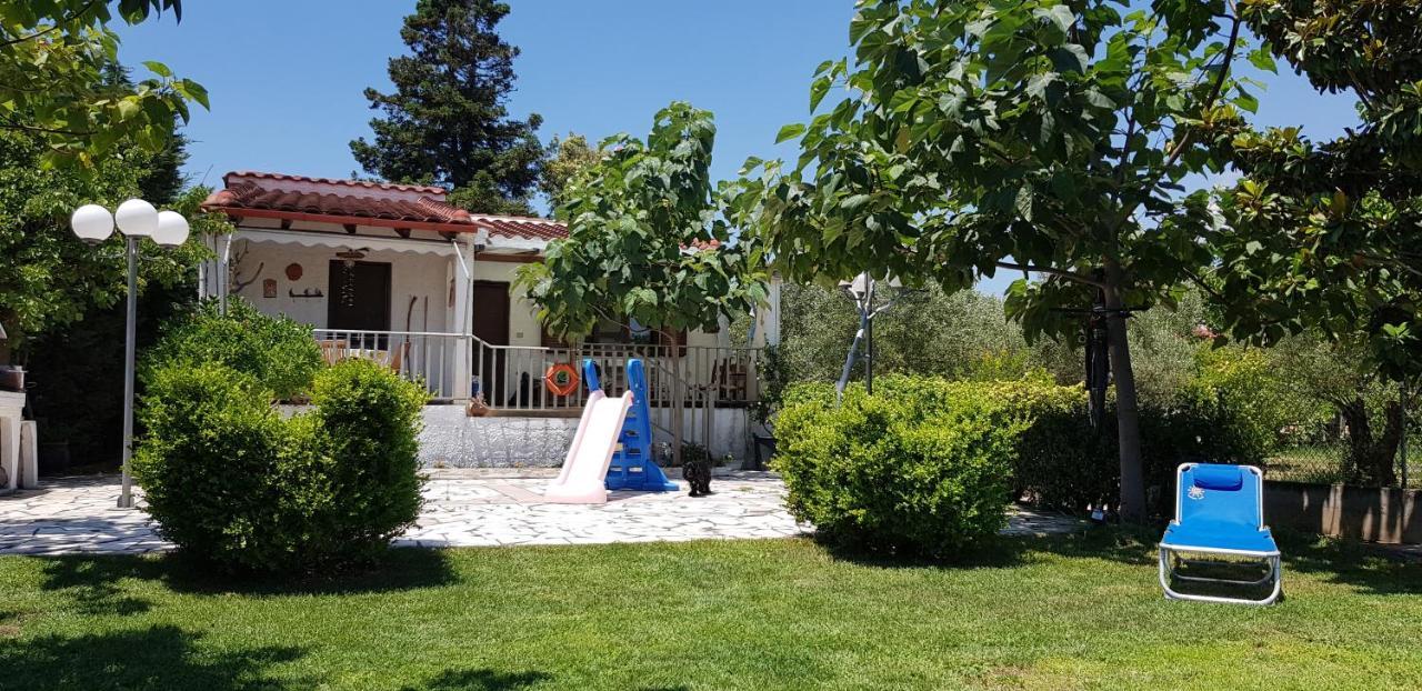 Country House By The Sea !!! Villa Karavómilos Eksteriør bilde